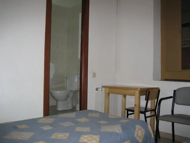 Apartment Pension Lourdes Barcelona Spain