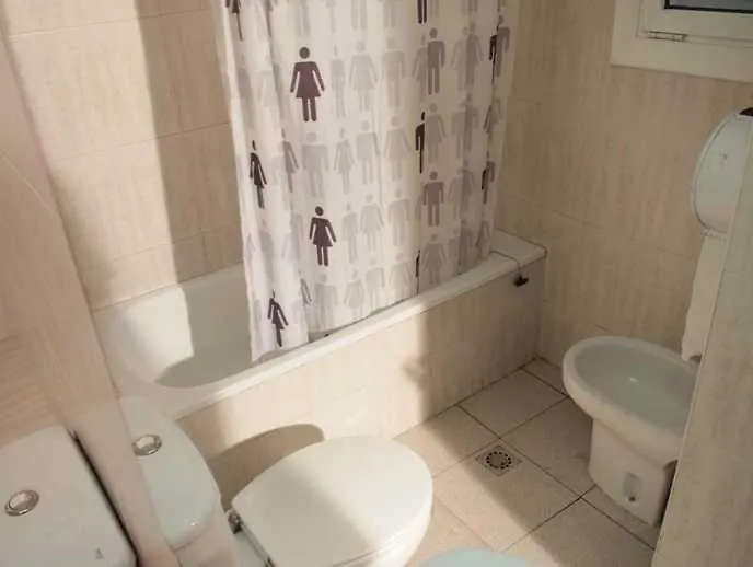 Pension Lourdes Barcelona Apartment